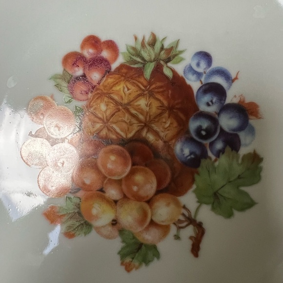 4 - Vintage Painted Porcelain Plates. E&R Golden Crown. - Picture 7 of 8